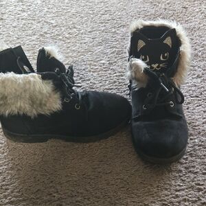 Fabkids Black Boots with Cat Face and Faux Fur